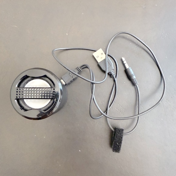 Scosche BoomCAN small wired black speaker - Picture 7 of 7